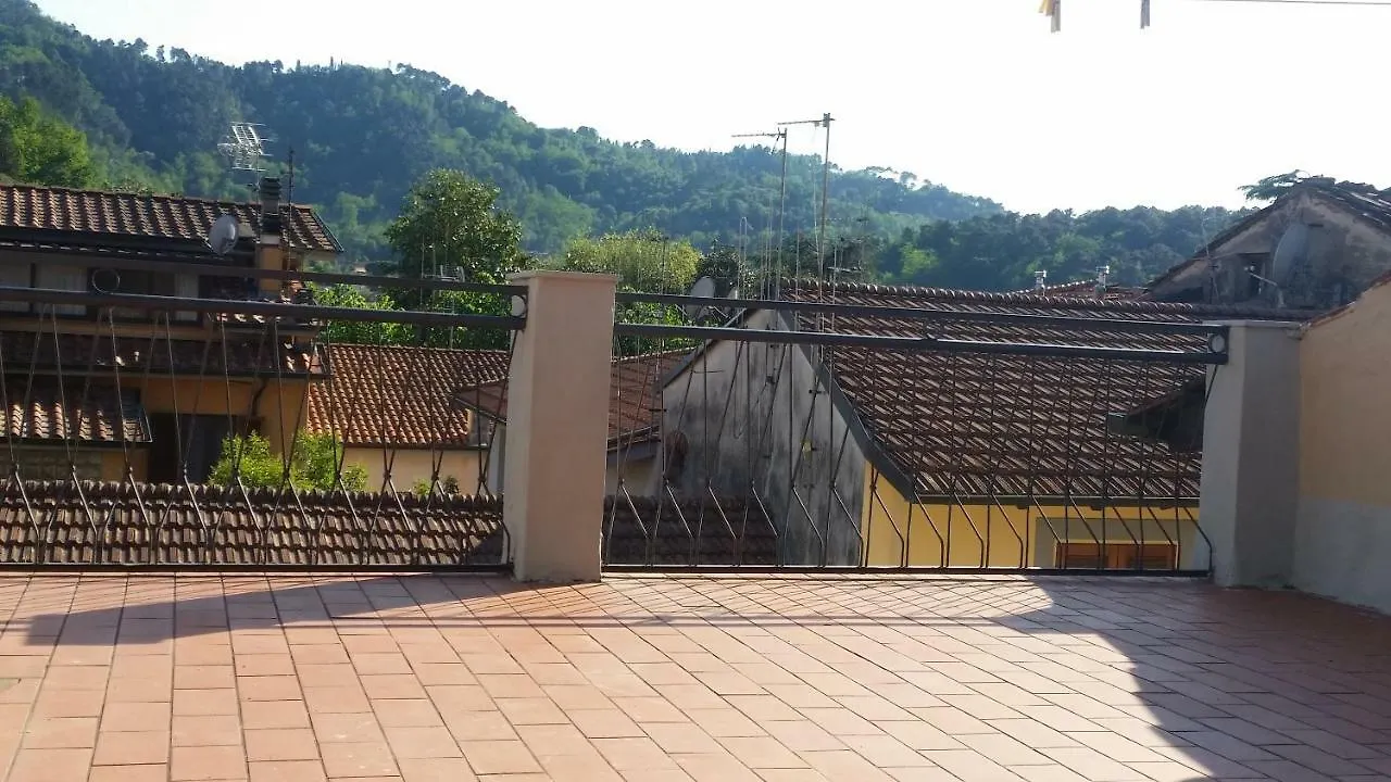 Casa Di Via Di Mezzo Apartment Camaiore